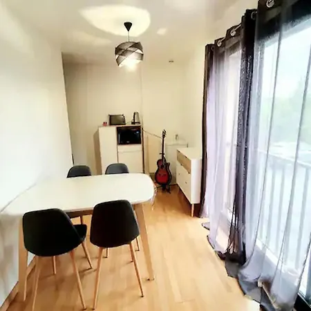 Studio Bien Agence 30m2 Aux Remparts De Апартаменты